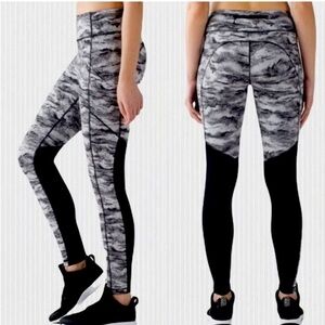 LULULEMON SPEED TIGHT POWER LUXTREME Black and WHITE  28” Leggings size 6 EUC